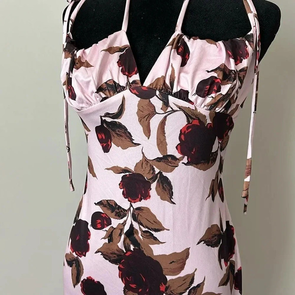 Tie Shoulder Fishtail Hem Floral Print Dress - Picture 9 of 14
